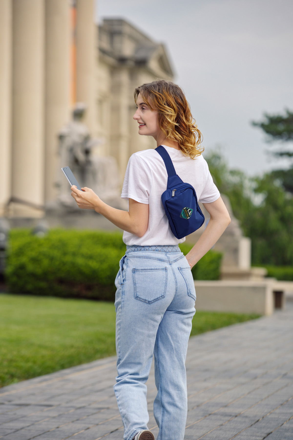 AeroLOFT® Anywhere Belt Bag - Large 59